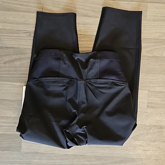 Lululemon warpstreme multipocket golf pant - Picture 2 of 3